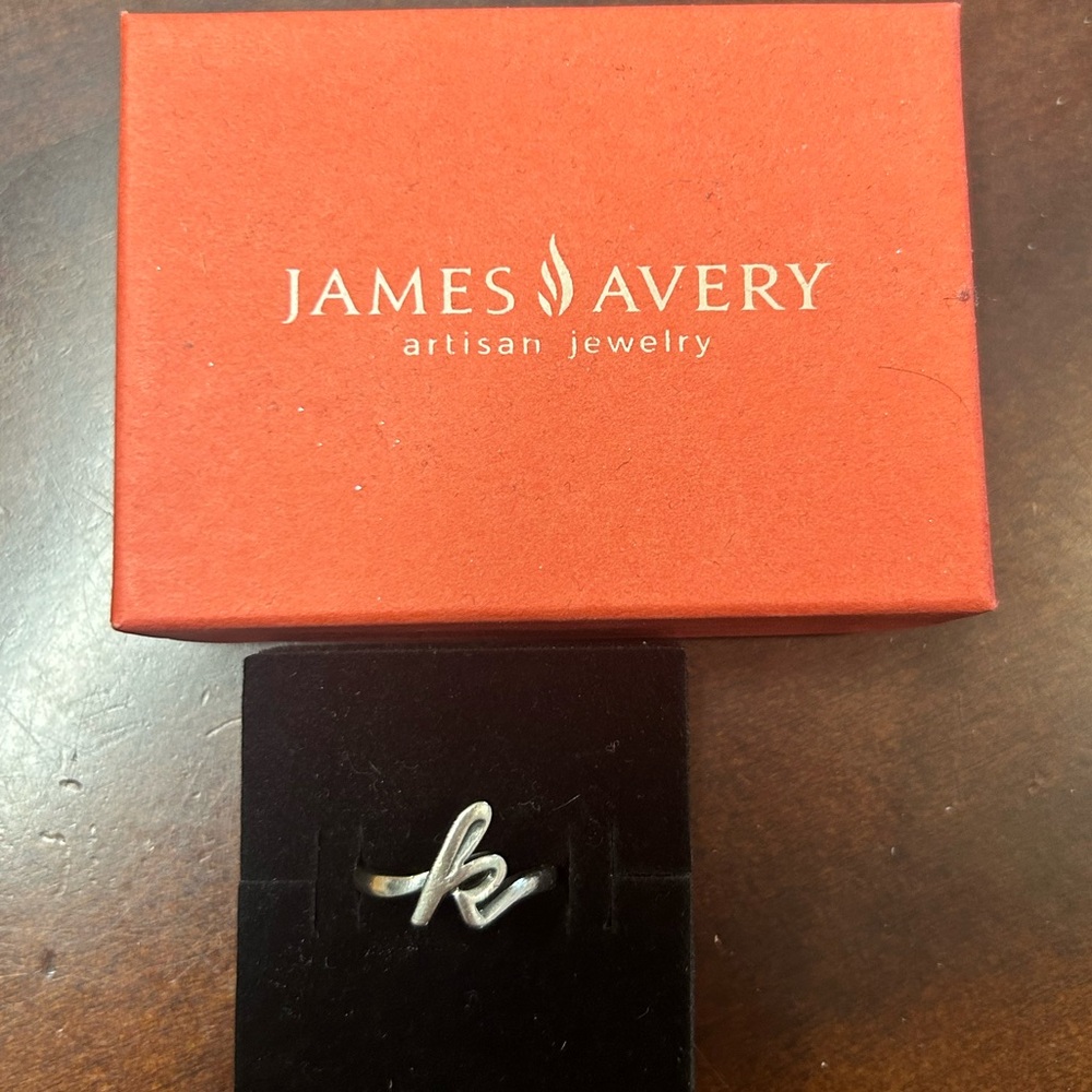 K Script Ring